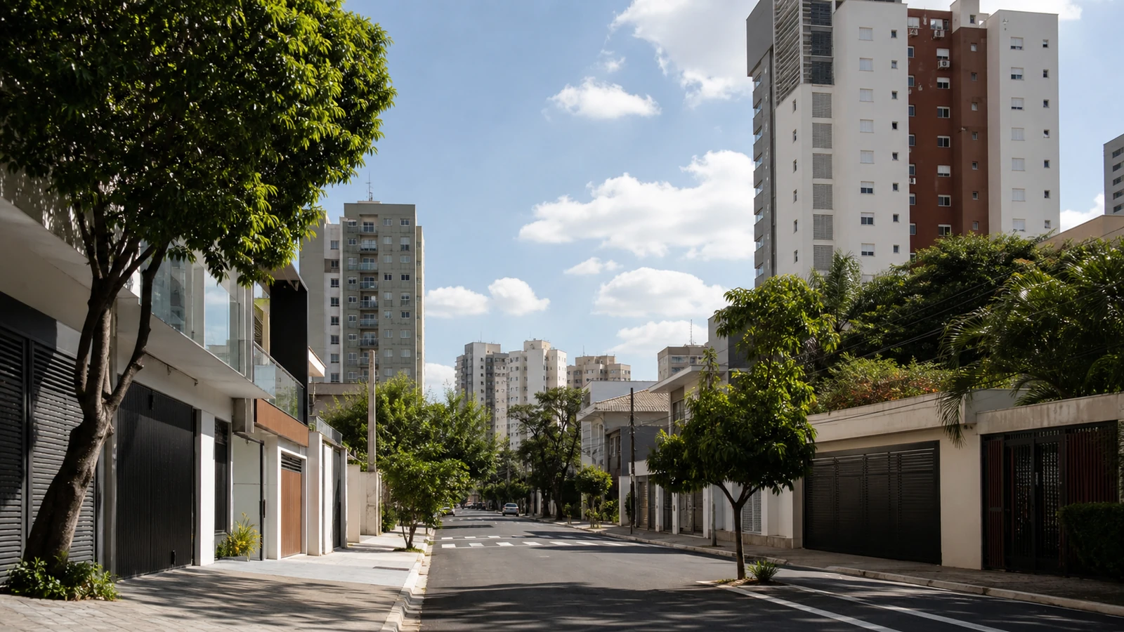 Contexto urbano residencial e comercial da Zona Norte de São Paulo