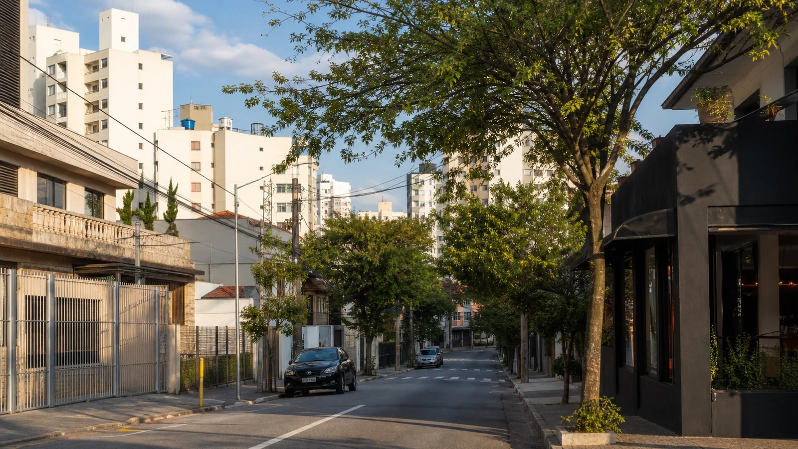 Contexto urbano residencial e comercial da Zona Norte de São Paulo